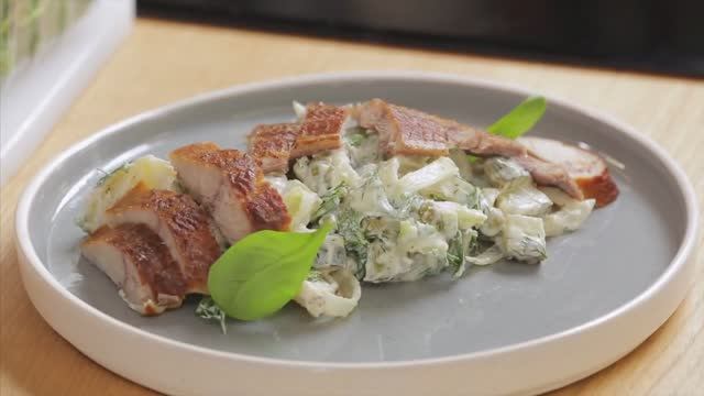 Мужской салат с копченой рыбой. Простой рецепт для настоящих мужчин!!!