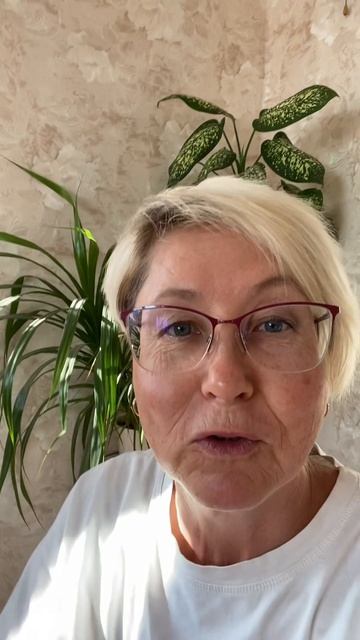 Мне всё пишут… смотреть онлайн