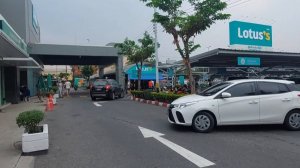 Шопинг.Торговый центр LOTU'S .QUTLET MALL.Паттайя