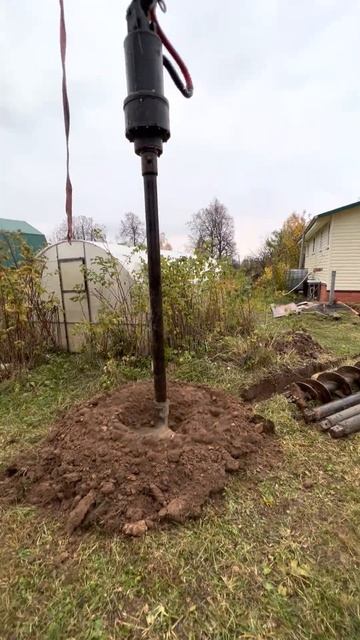 Начало бурения колодца на 10 колец примерно - Сергиев П? смотреть онлайн