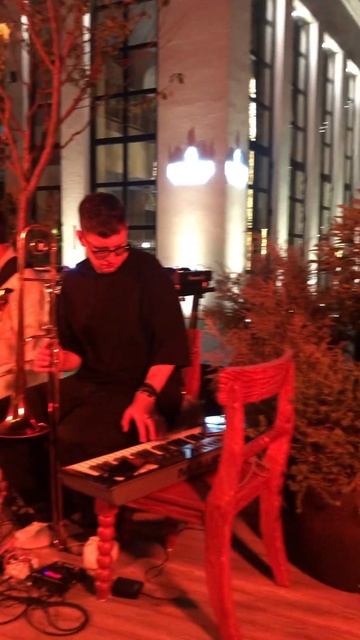 Сарай на Патриках🤣 #ресторан #патрики #сарай #saray #restaura смотреть онлайн