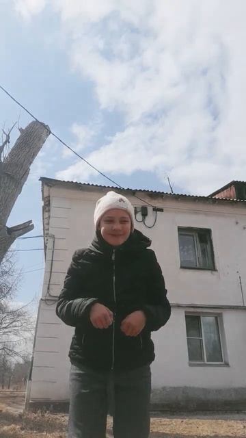 Весенняя погодка что же может быть ещё лучше конечно ж смотреть онлайн