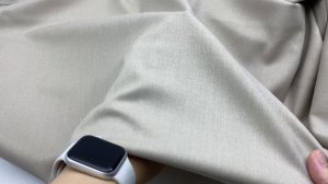 Костюмная светло-бежевого цвета однотонная 19260