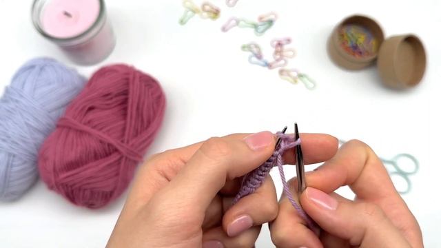 Как вязать платочную гладь, как набирать и закрыть петли | КАК НАУЧИТЬСЯ ВЯЗАТЬ СПИЦАМИ БЫСТРО смотреть онлайн