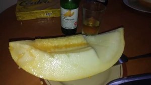 Впервые пробую вино из дыни под дыню) Аланья,Турция июль 2019г