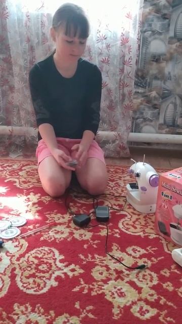 Мини швейная машина что в нее входит