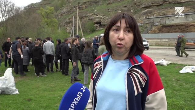 Сотрудники Минприроды КЧР вышли на субботник в рамках акции
