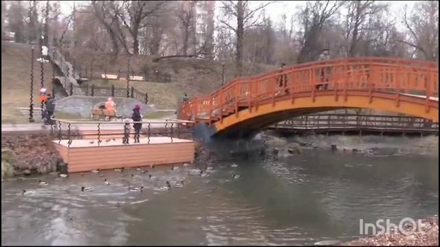 Приятная прогулка по обновленному парку на реке Яуза. смотреть онлайн