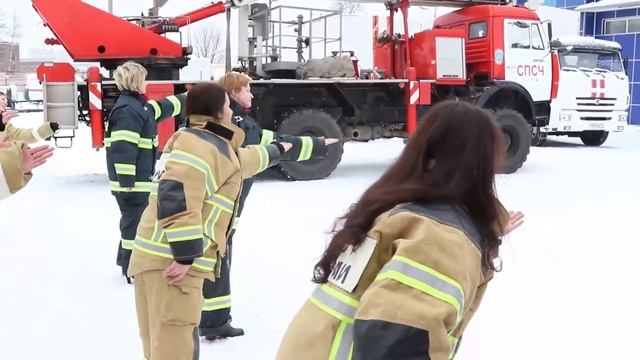 С Днем защитника Отечества смотреть онлайн