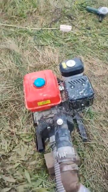 БУРЕНИЕ СКВАЖИН НА ВОДУ‼️МОТОПОМПА Starckross 17 л.с.#мотоп смотреть онлайн