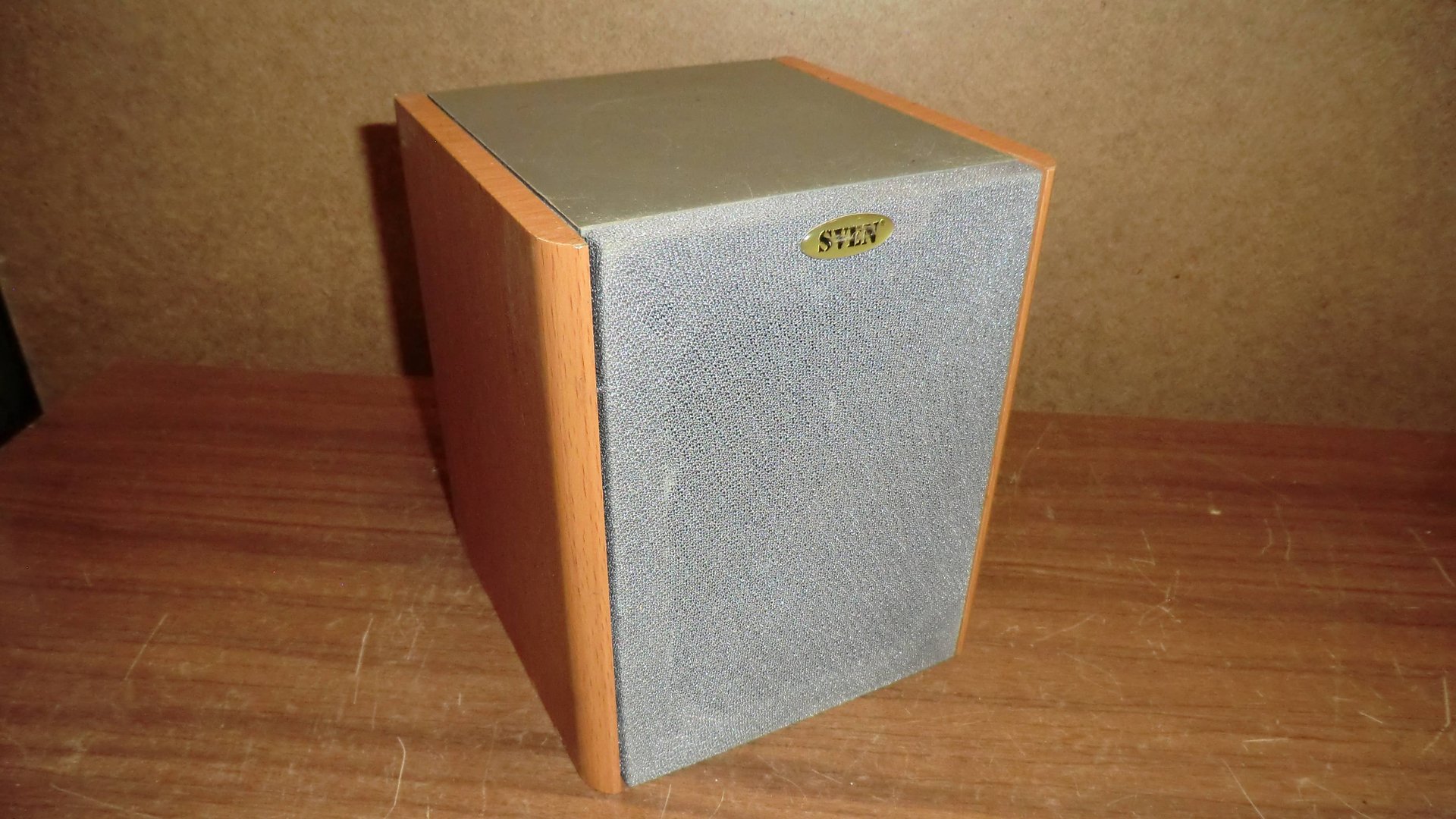 Колонка акустическая SVEN смотреть онлайн