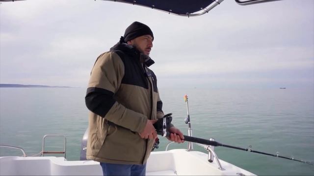 Рыбалка в Анивском заливе удалась: поймал 7 кг за один ?