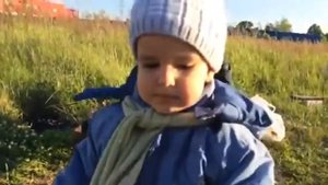 Лева жарит мясо