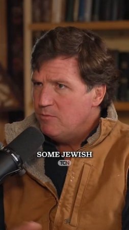 Tucker Reads Douglas Murray’s Article to Dave Smith