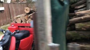 Хорошо поработали, но сломали мотороллер. Урал и муравей в бою.