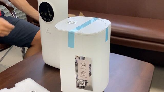 Распаковка — Ультразвуковой увлажнитель воздуха Electro смотреть онлайн