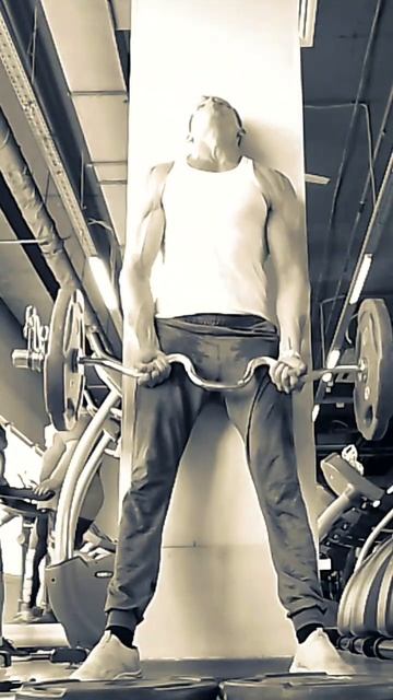 64.6 кг Строгий подъем на бицепс Свой вес: 86.1 #дисциплина смотреть онлайн