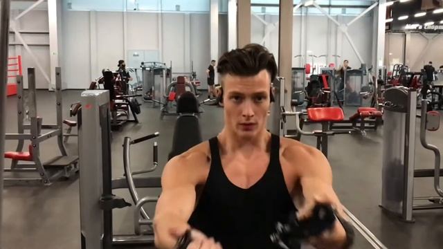 Тренировка грудных мышц смотреть онлайн