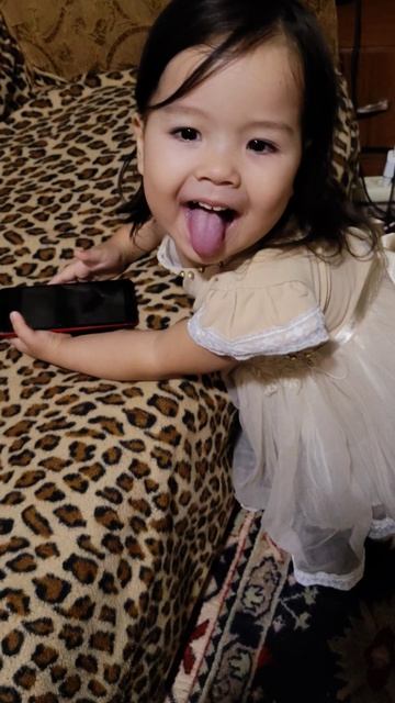 это моё все мой друг семья она всех замищает! мы сней п? смотреть онлайн