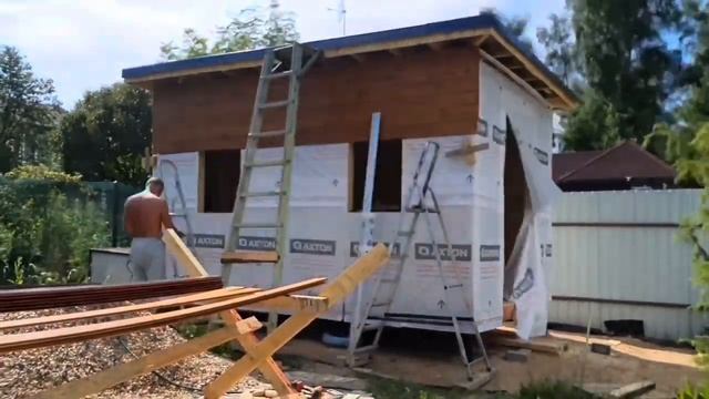 ОТДЕЛКА ФАСАДА САРАЯ. КУПИЛИ НЕ ТОТ ЦВЕТ КРАСКИ! смотреть онлайн