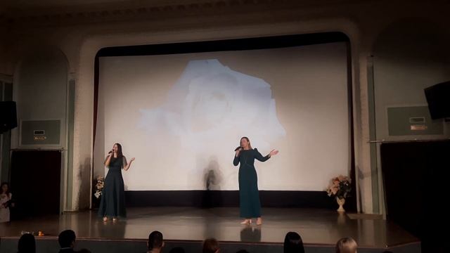 "Акация" - Полина Ченцова и Елена Видикер смотреть онлайн