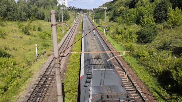 ЭП2К-176 с фирменным поездом "Таврия" с сообщением Симфе? смотреть онлайн