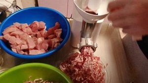 Мясорубка DEXP MM-2000