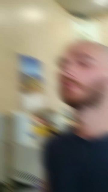 Как приручить холодильник 😁 #shorts #юмор #приколы смотреть онлайн