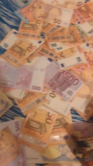 ПОМОЩЬ ПОДПИСЧИКУ КУПИТЬ ДОМ #money #помощь #подарок смотреть онлайн