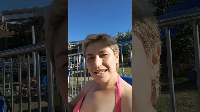 В бассейне смотреть онлайн