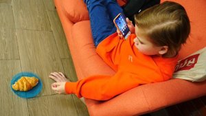 Один Дома 2 серия: БИТВА ЗА КРУАССАНЧИК! Смешное шоу для всей семьи!