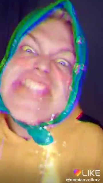 Едем едем в соседнее село на дискотеку (Llke) смотреть онлайн