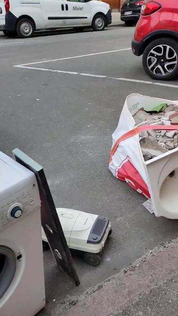 😳😯Посудомоечная и стиральная машина на дороге. Если смотреть онлайн