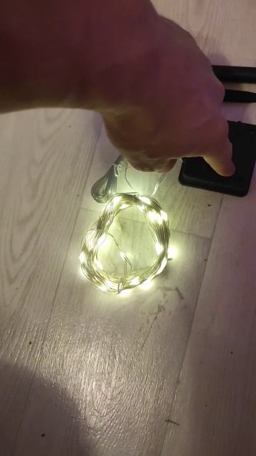 Гирлянда с датчиком света и аккумулятором. 10 метров дл смотреть онлайн