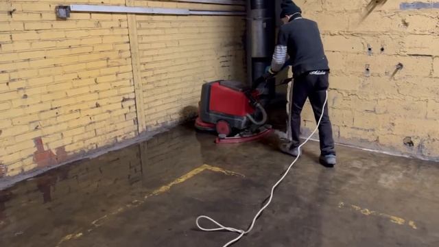 Клининговая компания ЕЦУ выполнила уборку склада 4000 м смотреть онлайн