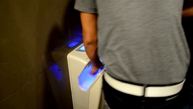 Hand Dryers in Thailand | Сушилка для рук в Таиланде смотреть онлайн