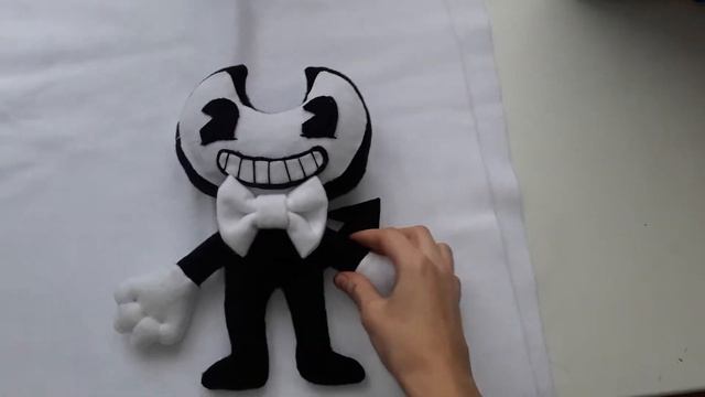 Игрушка Бенди из хорор игры Бенди чернильная машина. смотреть онлайн