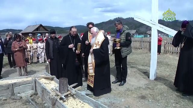 Глава Бурятской митрополии совершил закладку храма святителя и чудотворца Николая в селе Ангир