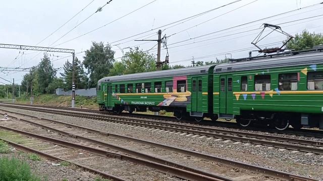 ЭР2К ГРУШИНСКИЙ ЭКСПРЕСС НА ПЕРЕЕЗДЕ смотреть онлайн