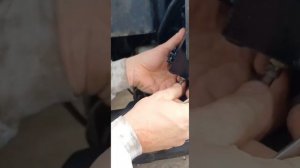 VOLVO FM замена подъёмника кабины, хитрые штуцера