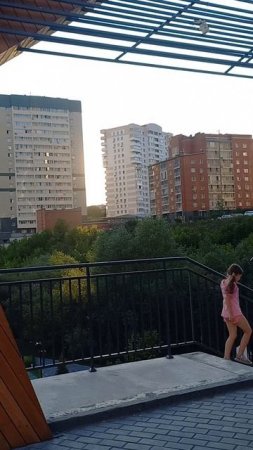 20230801 - Площадка у дома пред Ельцовским парком