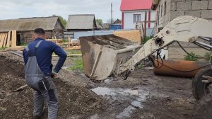 Заливка фундамента под гараж, полный процесс работы бетономешалки