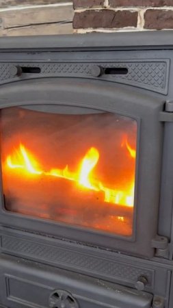 Зимняя сказка из окна дома на хуторе #хочувдеревню #сказка #relaxing #перегородкиloft #стройка #кино