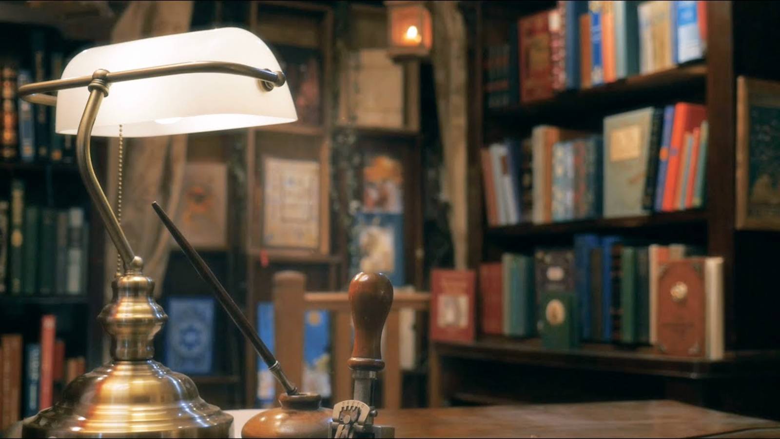[Moonlight Cottage ASMR] Cozy Bookshop Ambience (book store sounds, page turning, paper wrapping)