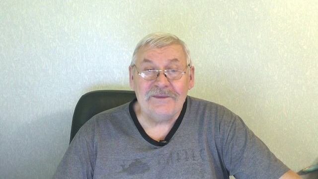 Как на моего кота напали две собаченки