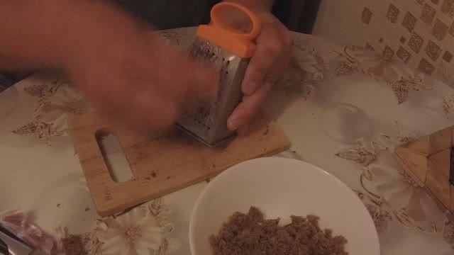ЗИМНЯЯ ПРИКОРМКА НА ПЛОТВУ, КОТОРАЯ СОБЕРЕТ ВСЮ РЫБУ. ПЛОТВА, КРАСНОПЕРКА, ПОДЛЕЩИК