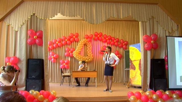 Последний звонок в школе 34 г.Рязань.   Фрагмент выступления. смотреть онлайн