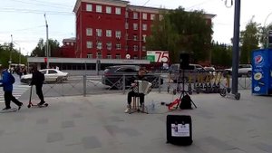 Песня " Смуглянка" исполняет: музыкант Игорь Александрович/ Новосибирск/15.05.2025👍🎉