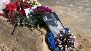 МАМА ПАШИ ТЕХНИКА С БУКЕТОМ ЦВЕТОВ НА МОГИЛЕ СЫНА | 40 ДНЕЙ | НИКОЛО-АРХАНГЕЛЬСКОЕ 14.05.2025