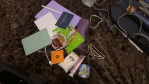 Что находится в женской сумке